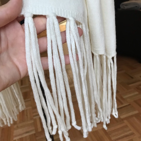 Scarf - Picture 6 of 6